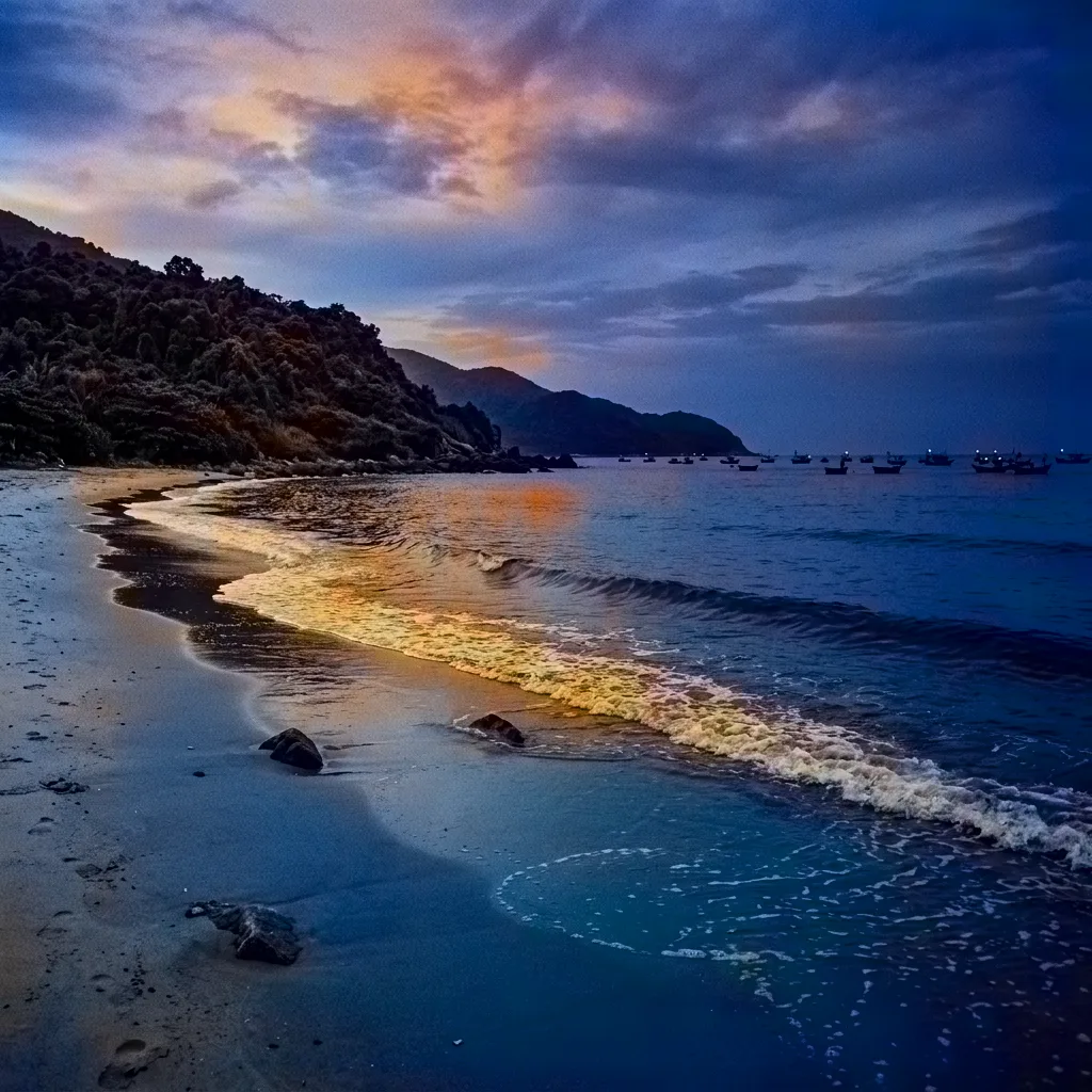 THE QUIET MORNING BEACH